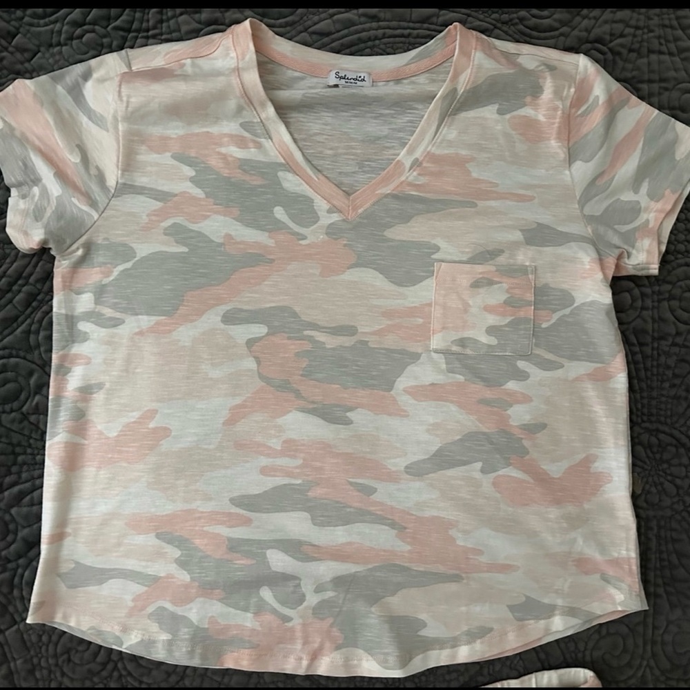 Splendid Peach & Gray Camoflauge PJ or Loungewear Set - Size Medium - Picture 5 of 12